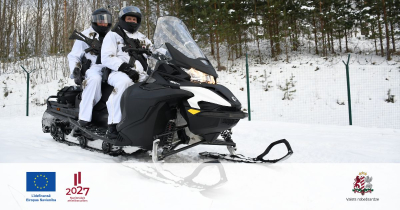 sniega motocikls
