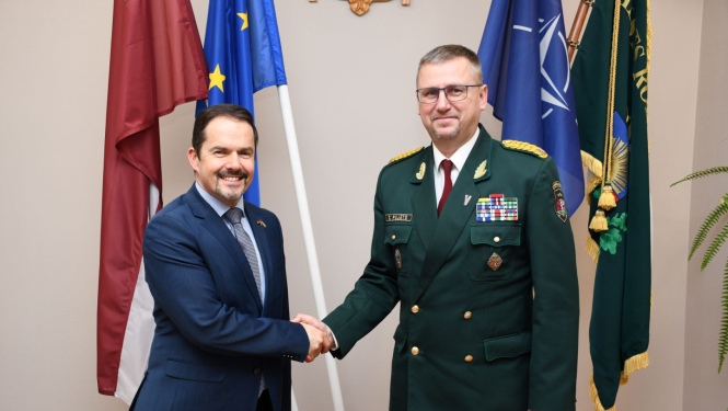 FOTO: VRS priekšnieks ar vēstnieku