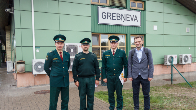 FOTO: Frontex aģentūras sadarbības koordinators apmeklē Latvijas – Krievijas ārējo robežu
