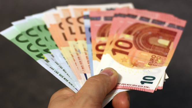 FOTO: Naudas banknotes