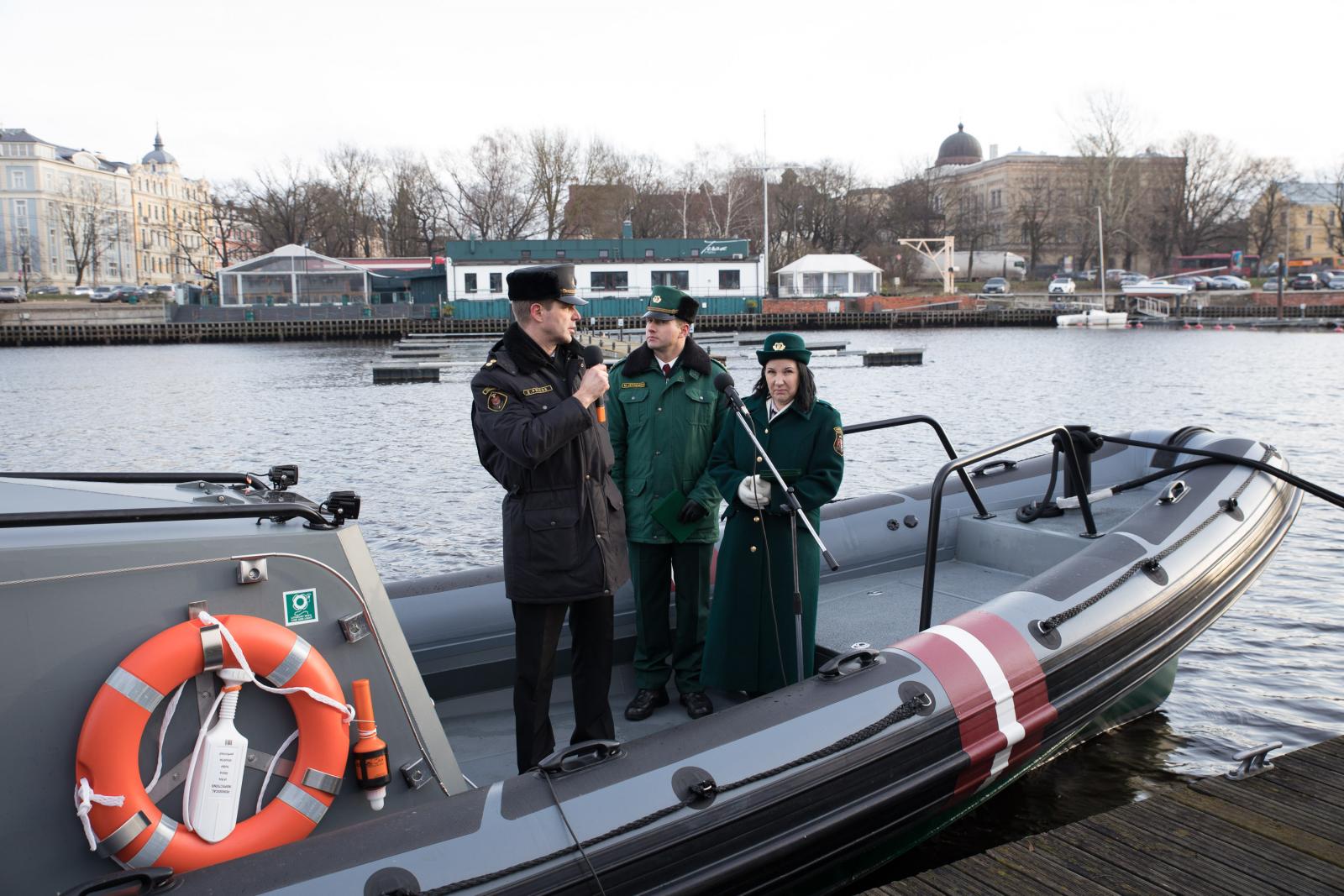 FOTO: Jauno VRS helikopteru un kuteru svinīgais pasākums