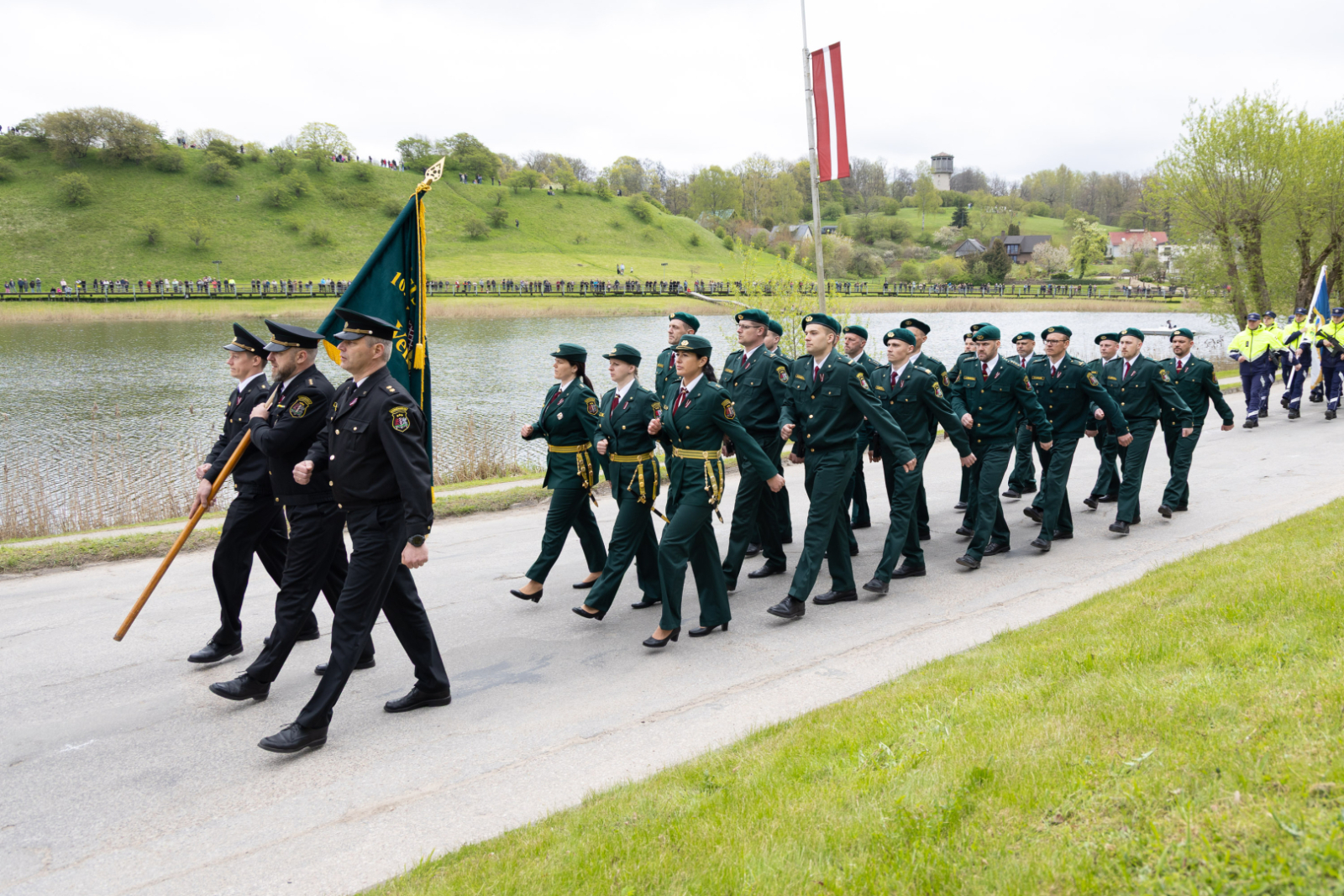 FOTO: Militārā parāde