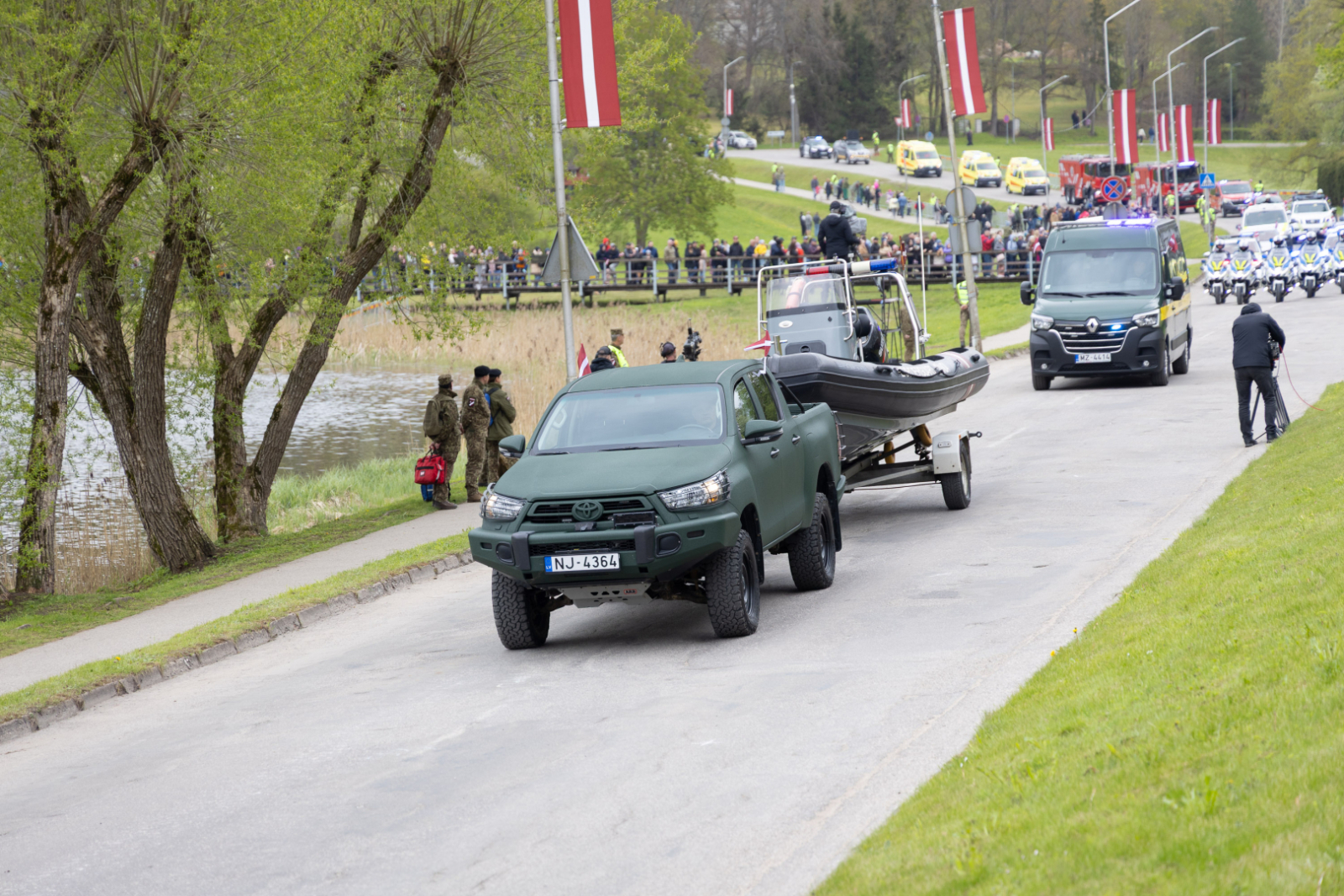 FOTO: Militārā parāde