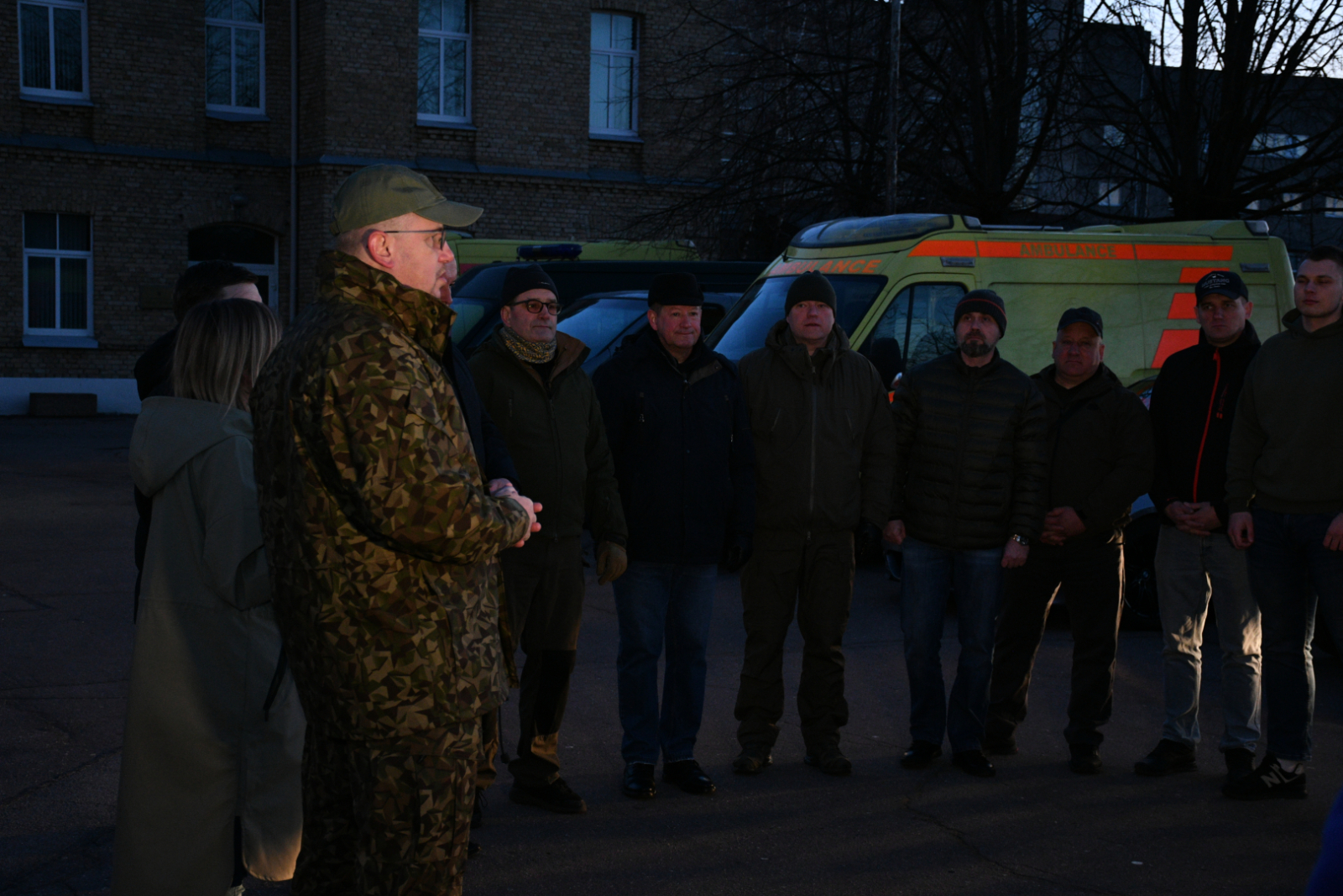 FOTO: Automašīnu konvojs uz Ukrainu