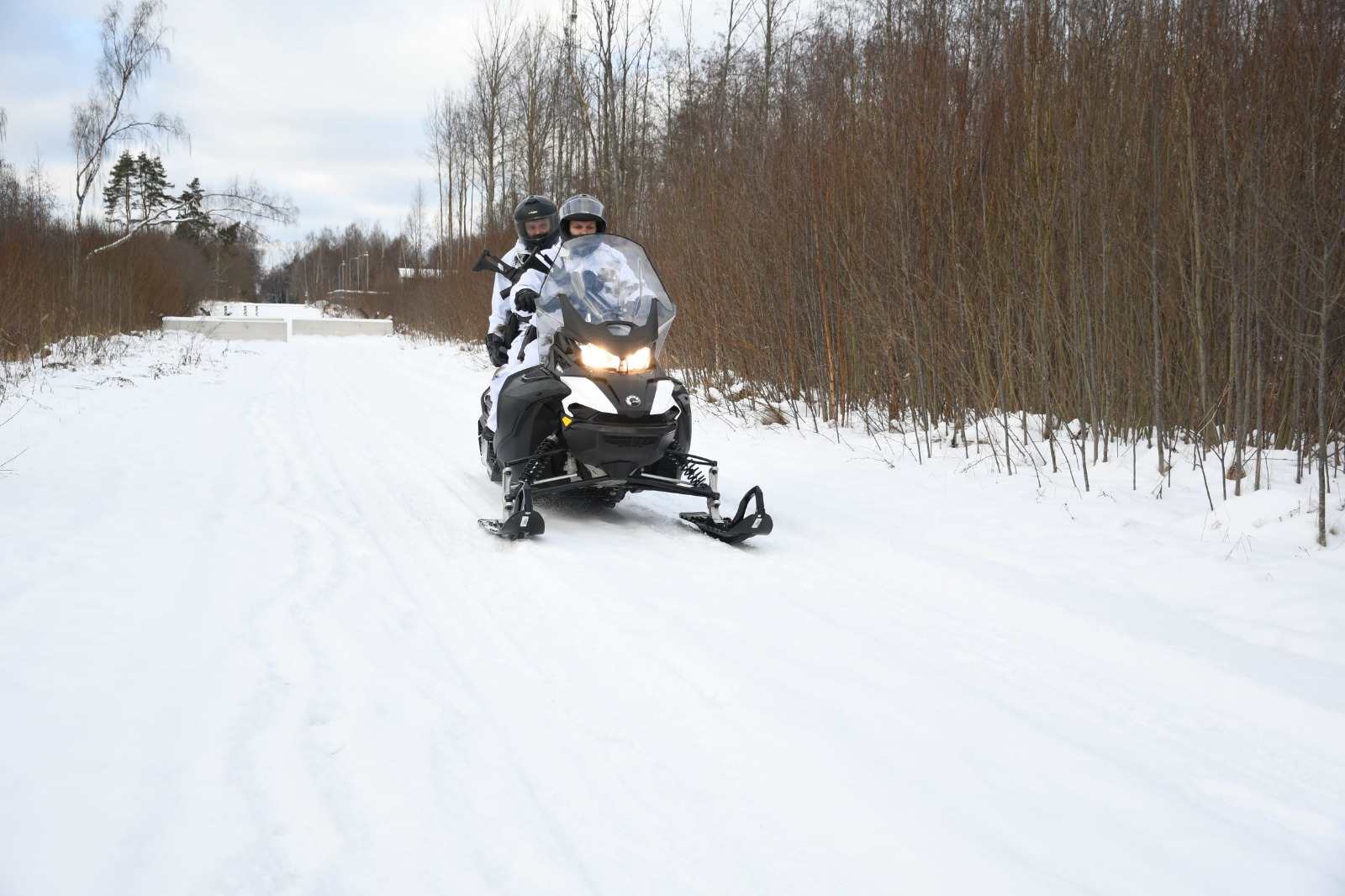 sniega motocikls