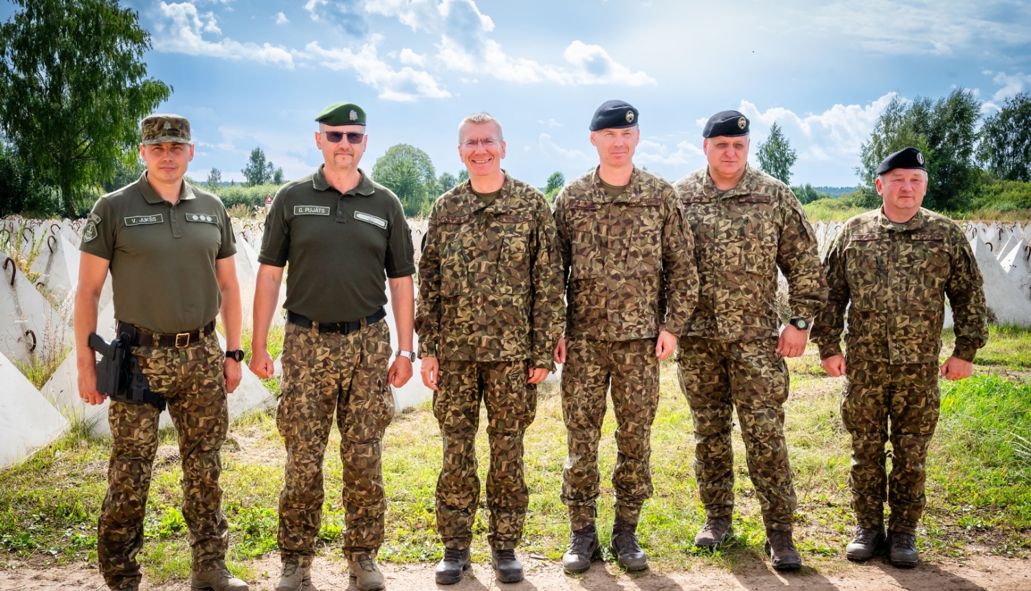 FOTO: Valsts prezidents apmeklē robežu
