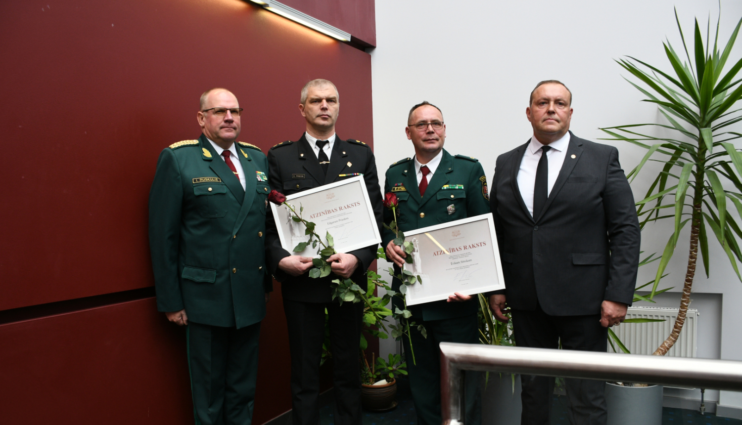 FOTO: Apbalvošana ministrijā