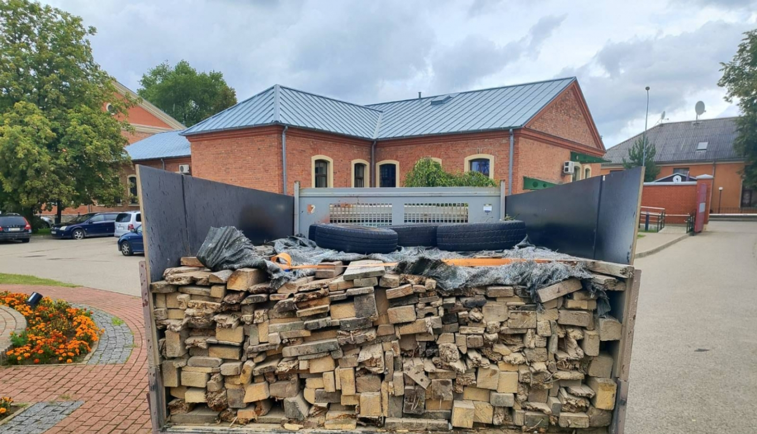 FOTO: Konstatētais auto