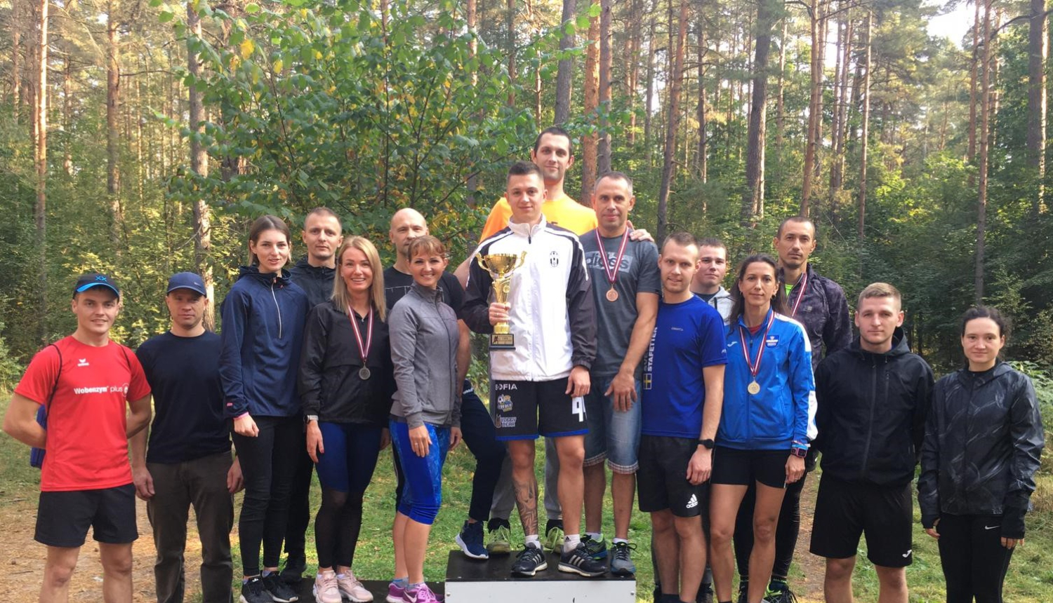 FOTO: Iekšlietu ministrijas vieglatlētikas krosa sacensību dalībnieki