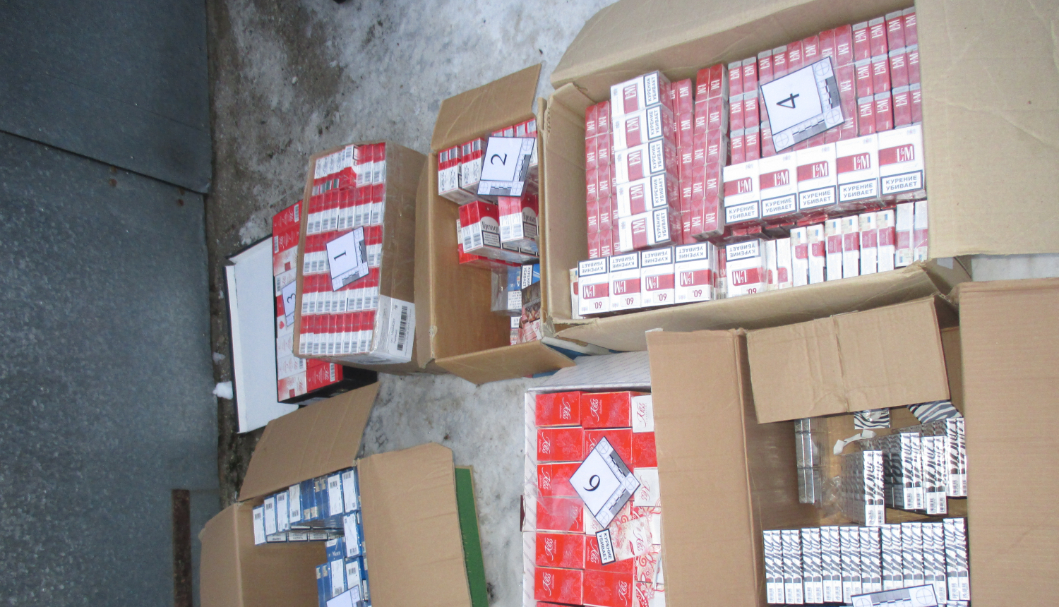 foto : kontrabandas cigaretes