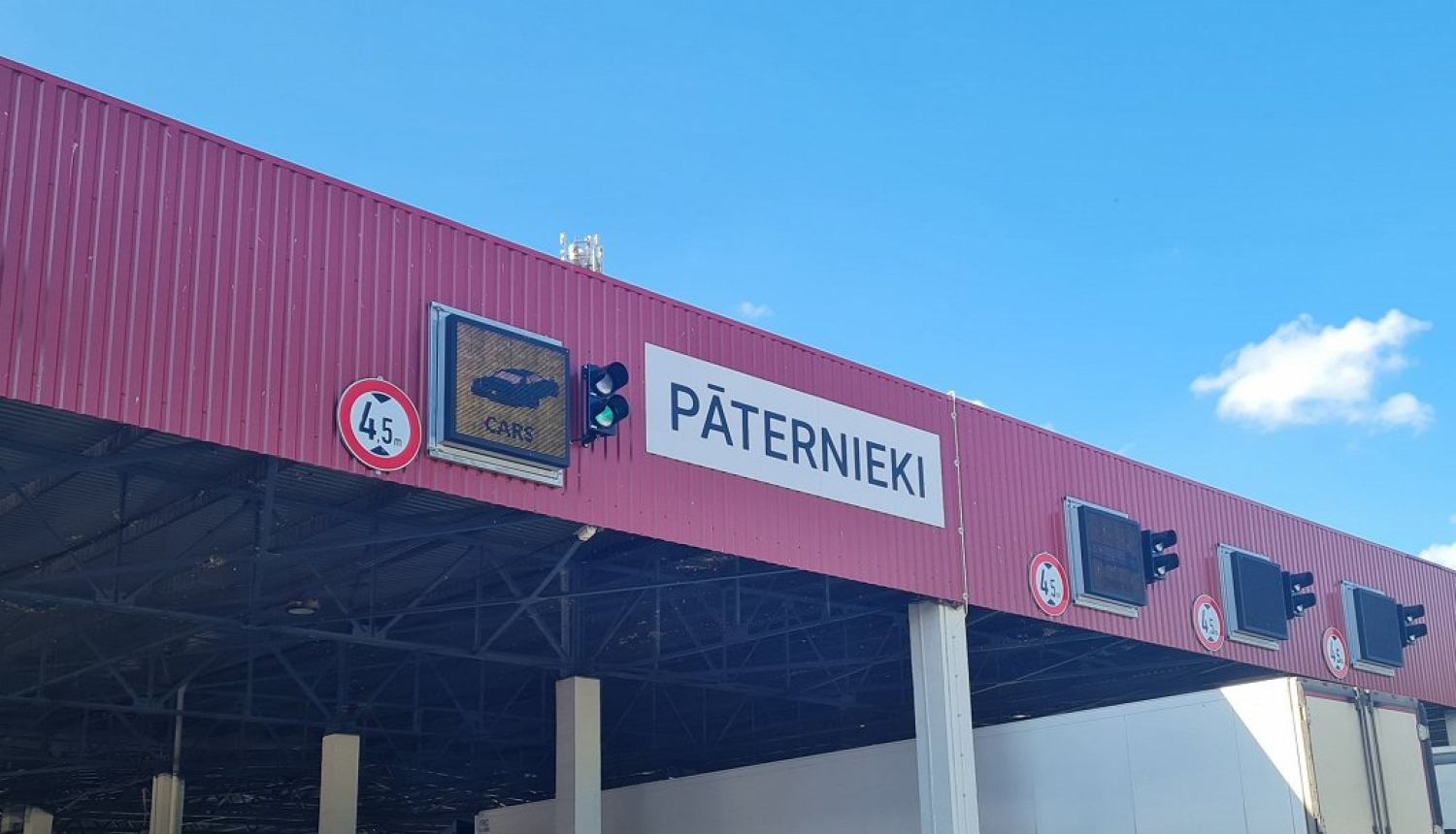 pāaternieki