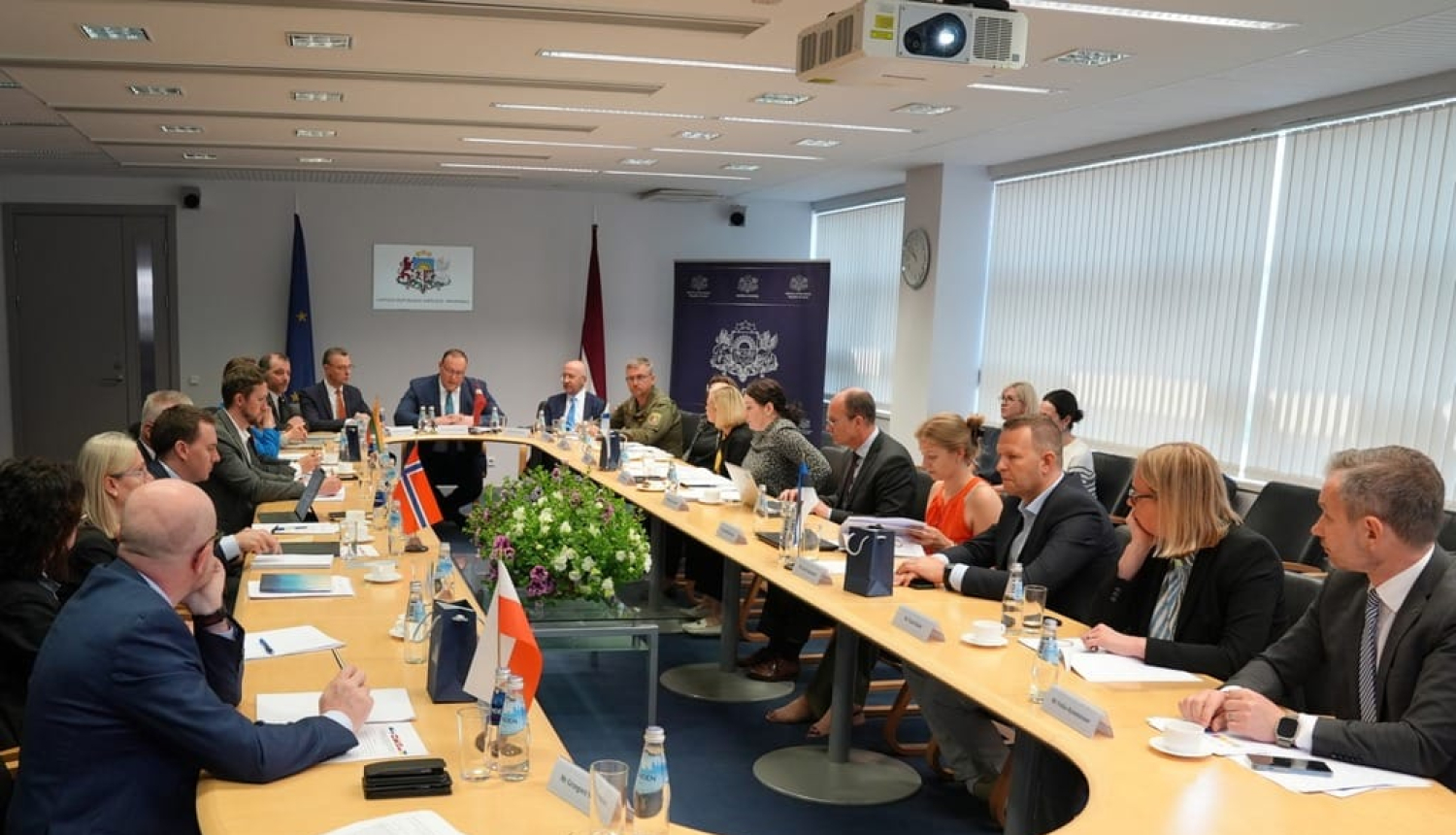 FOTO: Ministru delegāciju tikšanās