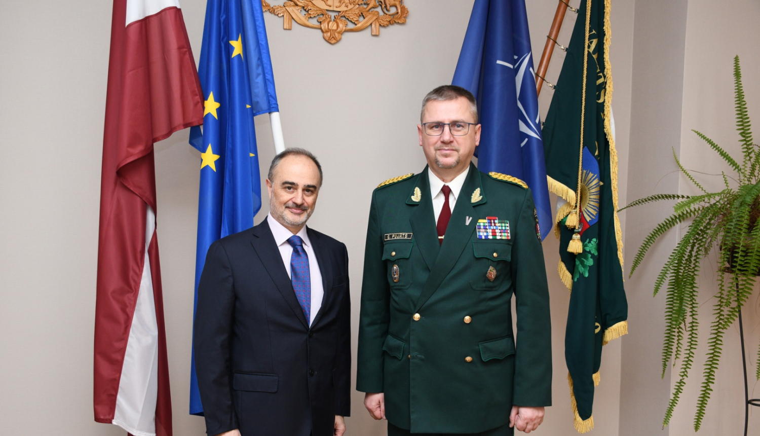 FOTO: Vēstnieks ar VRS priekšnieku