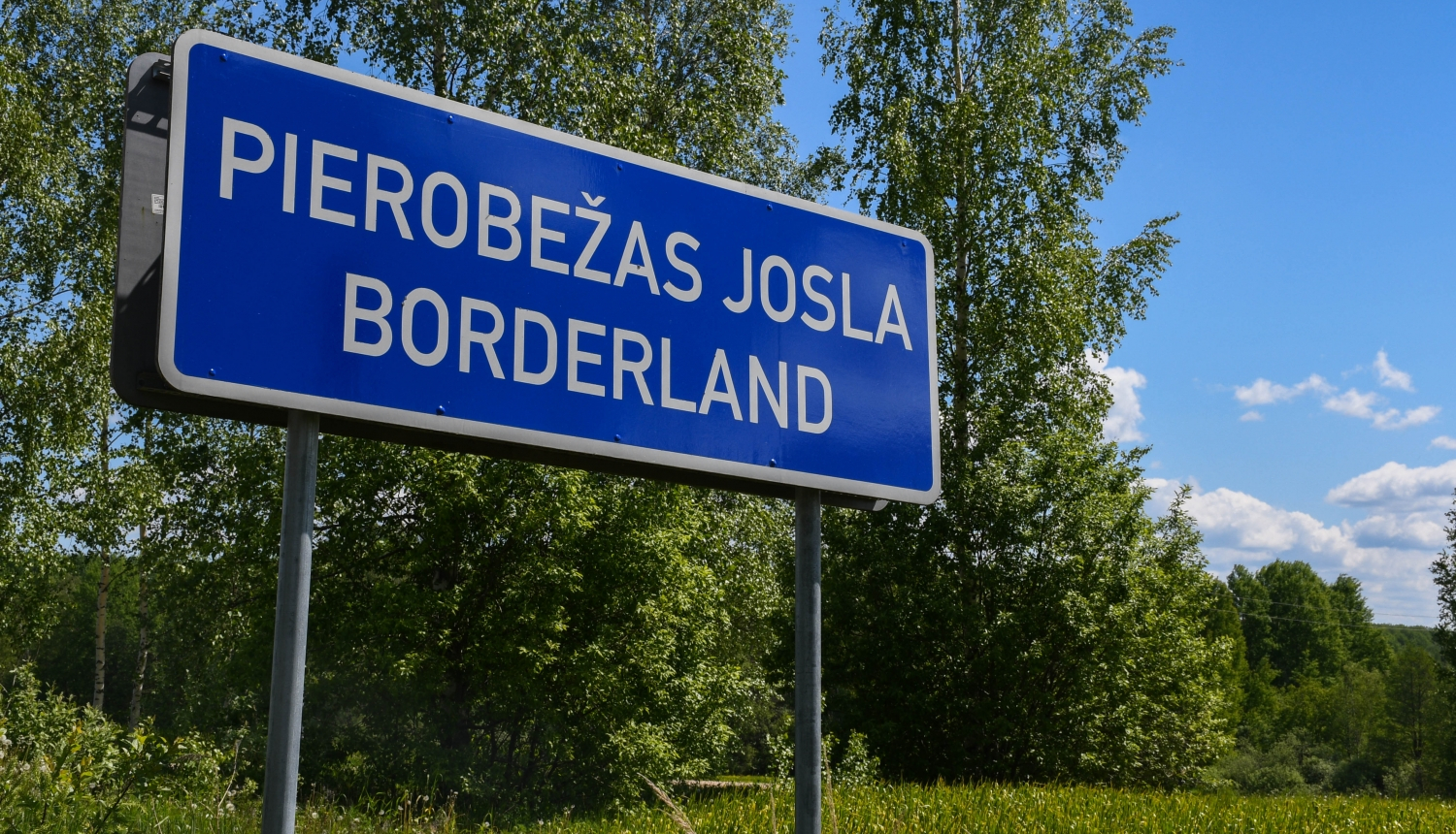 FOTO: Uzraksts pierobežas josla