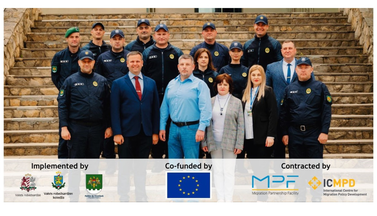 FOTO: Projekta dalībnieku kopbilde