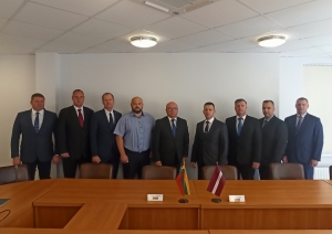 Tiekas Latvijas un Lietuvas pilnvaroto robežas pārstāvju vietnieki un palīgi