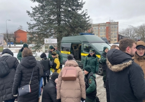 Valsts robežsardzes Daugavpils pārvaldes amatpersonas piedalījās interaktīvajā pasākumā “Vienā rindā”