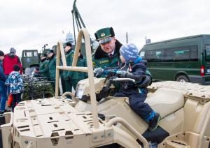 Foto: Latvijas dzimšanas dienai veltītie svētku pasākumi