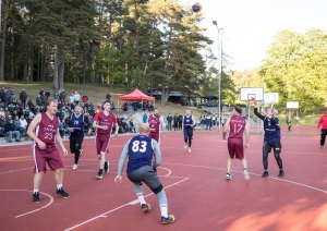 Valsts robežsardzes un Valsts robežsardzes koledžas komandas izcīnīja 10 kausus Kandavā
