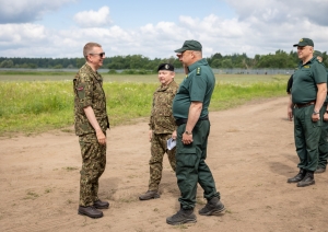 FOTO:  Valsts prezidents Edgars Rinkēvičs apmeklē Latvijas austrumu robežu 