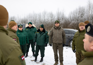FOTO: Aizsardzības ministrijas pārstāvji apmeklē robežu