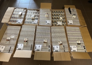 Robežsargi izņem 100 000 kontrabandas cigarešu