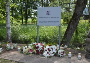 Norisinājās Masļenku traģēdijas piemiņas pasākums