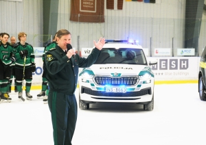 FOTO: VRS hokeja komanda piedalās operatīvo dienestu hokeja turnīrā “Operatīvo dienestu kauss”