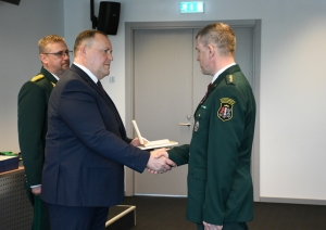 FOTO: Robežsargi saņem apbalvojumus Iekšlietu ministrijā