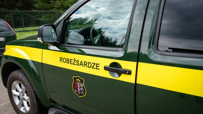 FOTO: Robežsardzes auto