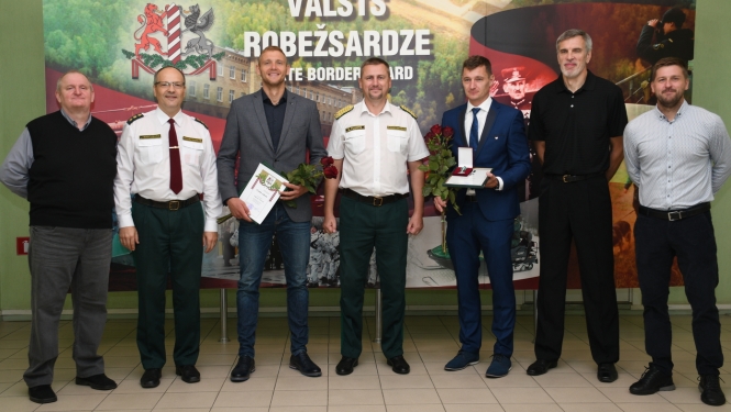 FOTO: VRS vadība pasniedz apbalvojumus olimpiešiem