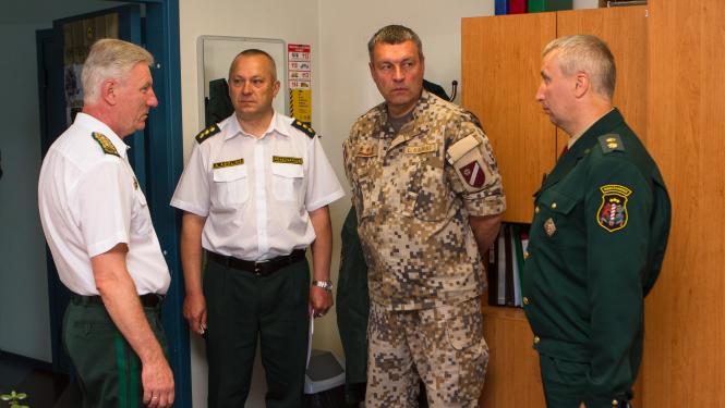 Foto : NBS komandiera vizīte Valsts robežsardzes koledžā