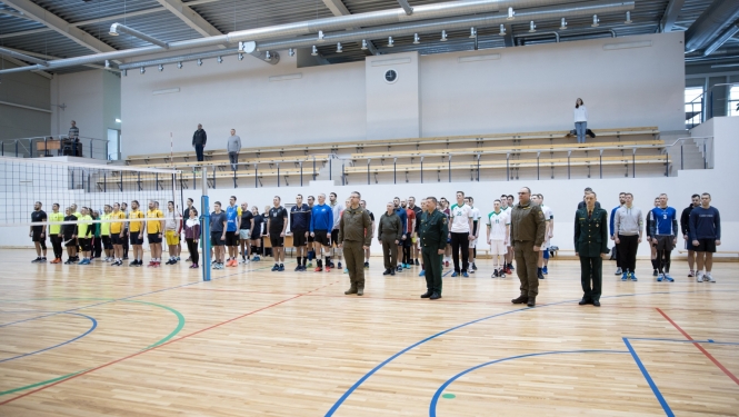 Valsts robežsardzes Daugavpils pārvaldes volejbolisti izcīna uzvaru volejbolā