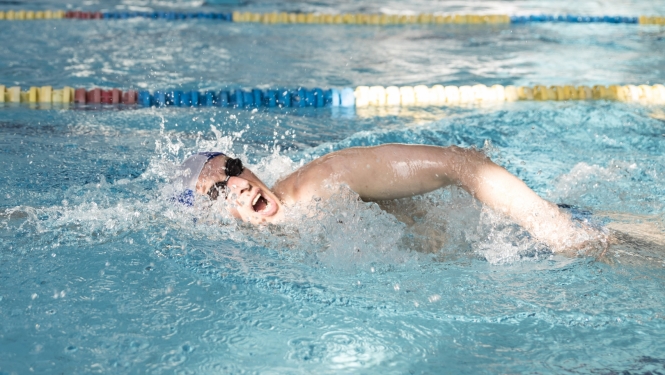 FOTO: Robežsargs peldēšanas sacensībās