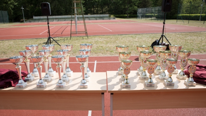 Valsts robežsardzes un Valsts robežsardzes koledžas komandas izcīnīja 10 kausus Kandavā