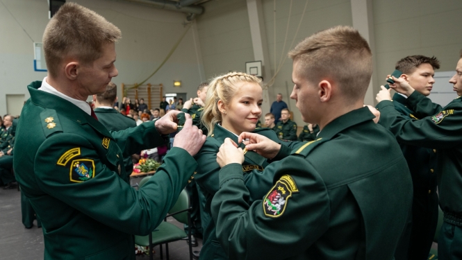 FOTO: Valsts robežsardzes koledžā aizvadīts  programmas „Robežapsardze” 45. izlaidums