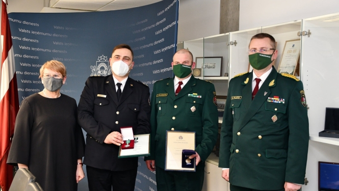 FOTO: VID un VRS amtpersonas