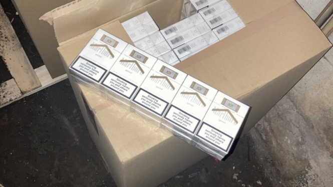 Par nelikumīgu tabakas izstrādājumu ražošanu un uzglabāšanu likumsargi aiztur piecas personas