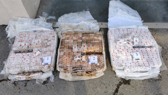 FOTO: Kontrabandas cigaretes