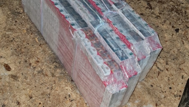 FOTO: Kontrabandas cigaretes