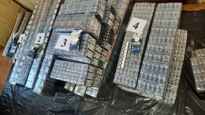 FOTO: Kontrabandas cigaretes