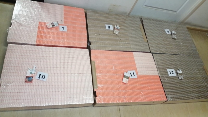 FOTO: Kontrabandas cigaretes