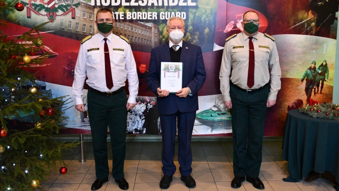 FOTO: Robežsardzes vadība un Ilmārs Mežs