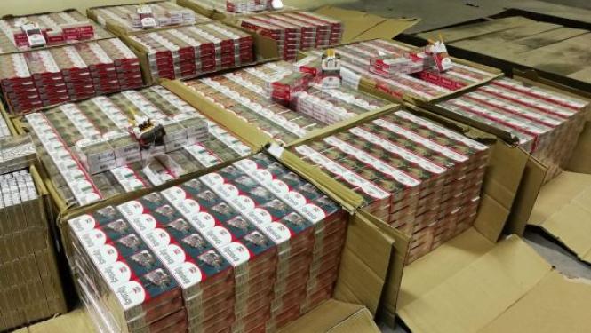 FOTO: Kontrabandas cigaretes