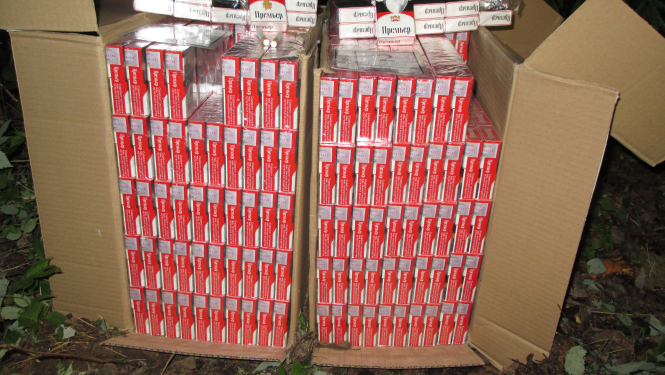 FOTO: Kontrabandas cigaretes