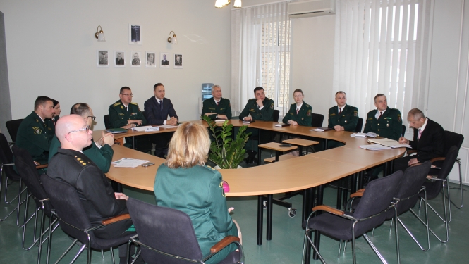 FOTO: IeM ministra vizīte