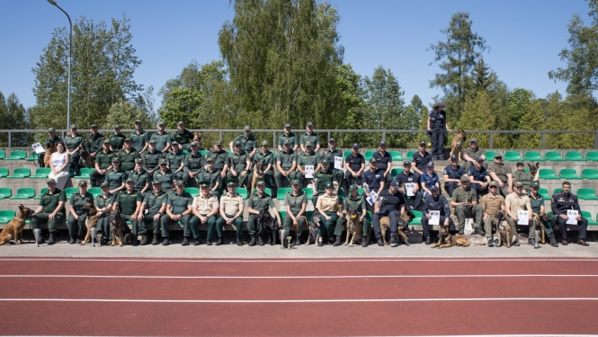 FOTO: Kinologu sacensības