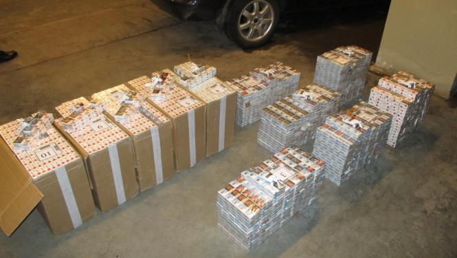 FOTO : kontrabandas cigaretes