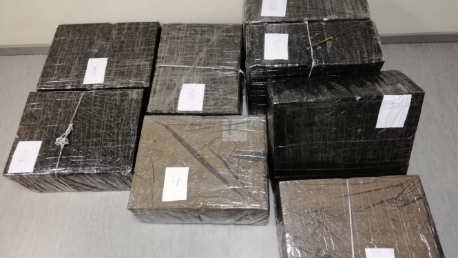 FOTO: Kontrabandas cigaretes