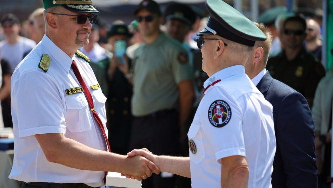 Valsts robežsardzes priekšnieks sasveicinās